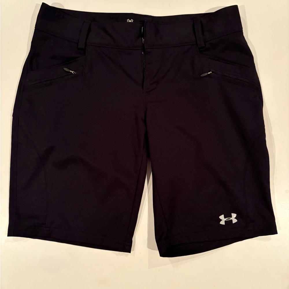 Under Armour Black Athletic Shorts Moisture-Wicking Relaxed Fit